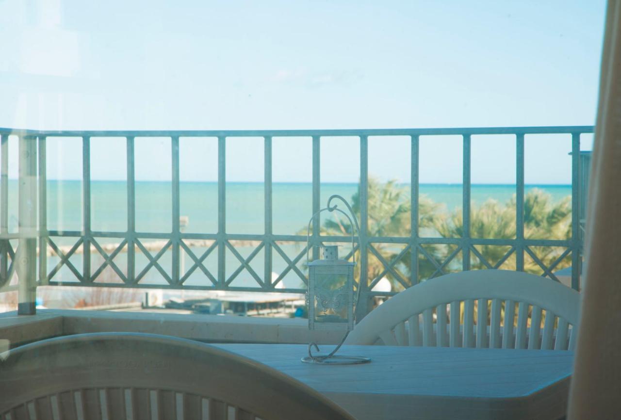 I Suoni Del Mare Apartment Porto San Giorgio Exterior photo