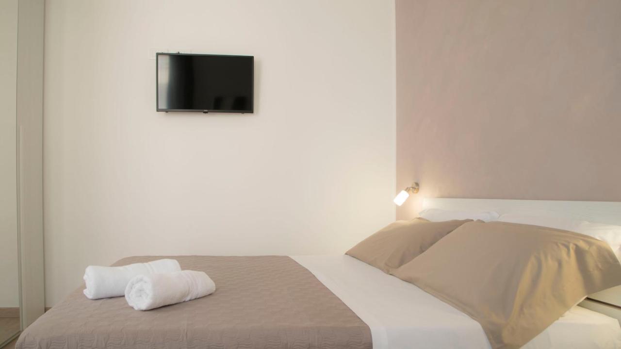I Suoni Del Mare Apartment Porto San Giorgio Exterior photo