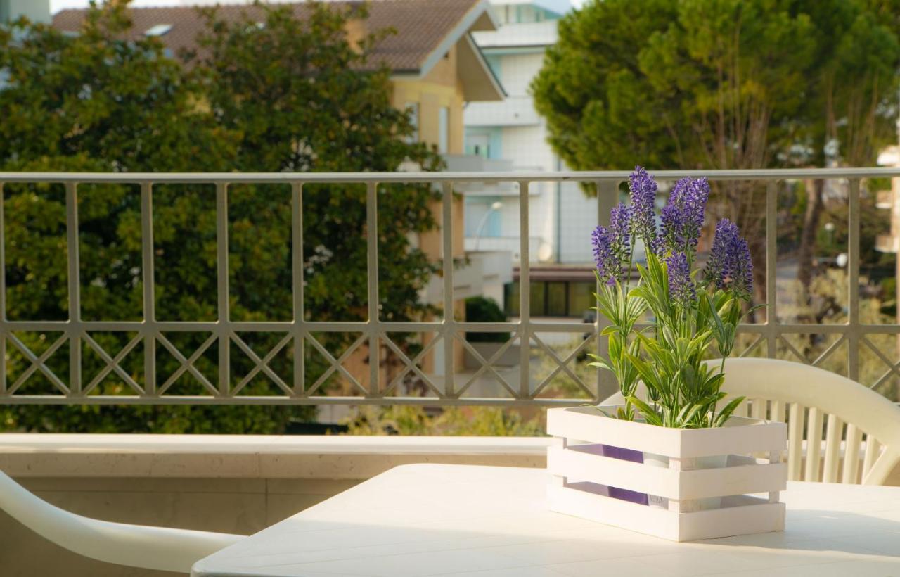 I Suoni Del Mare Apartment Porto San Giorgio Exterior photo