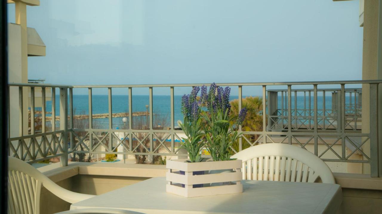 I Suoni Del Mare Apartment Porto San Giorgio Exterior photo
